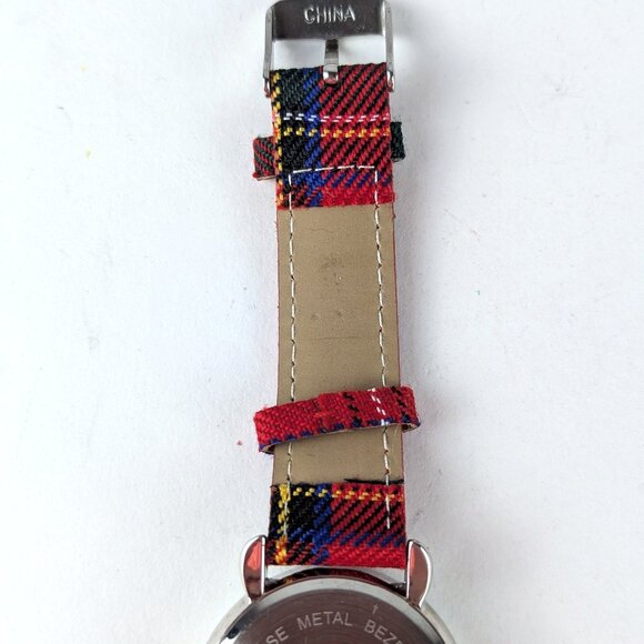 Vintage Christmas Poinsettia Rhinestone Watch - Picture 7 of 8